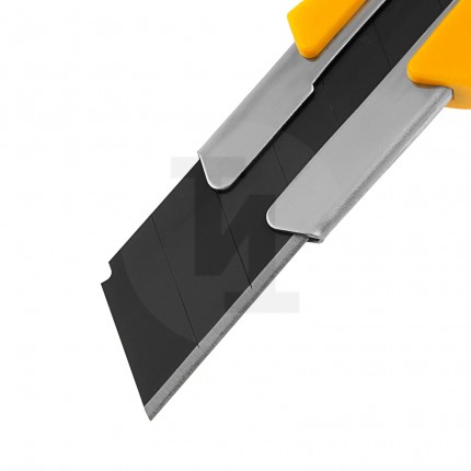 Нож, 25 мм, сменное лезвие, SK4, корпус из TPR, метал. направляющая, винтовой фиксатор// Denzel 78945